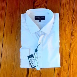 Men’s white slim fit button up shirt